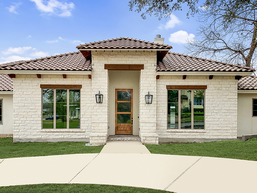 Images of new home construction Blanco TX