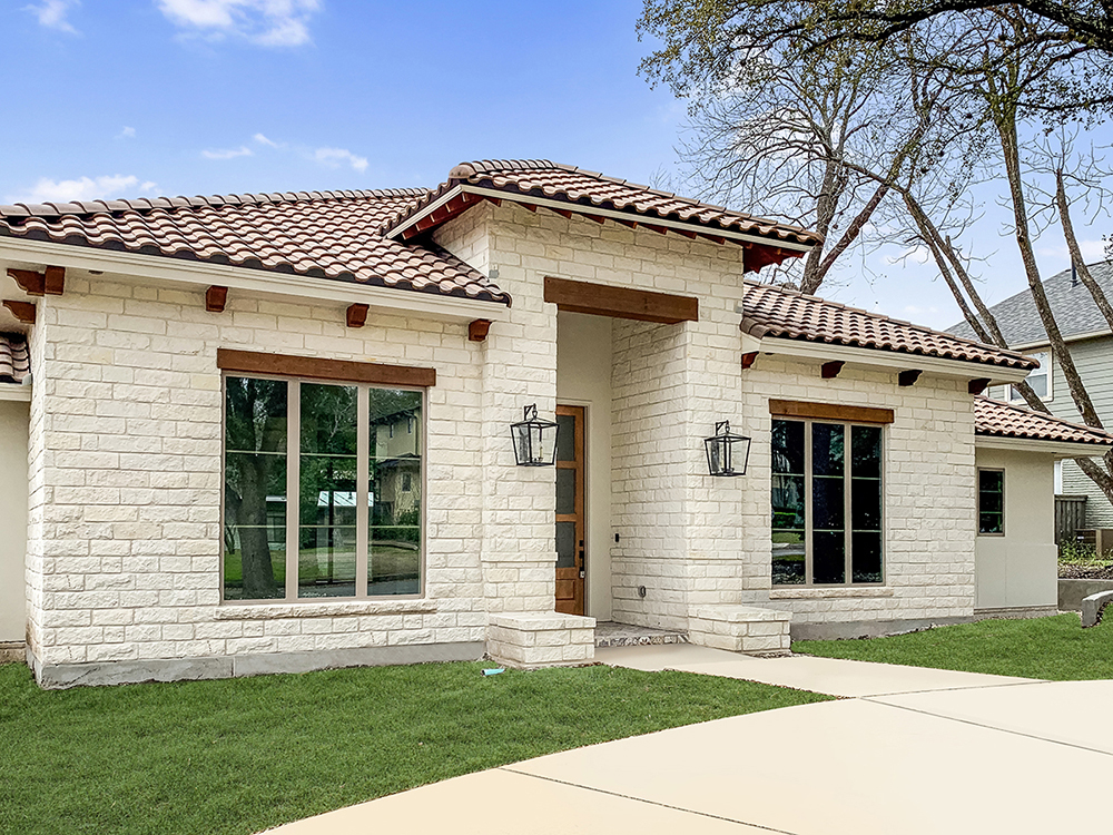 Images of new home construction Blanco TX